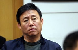 田昱
